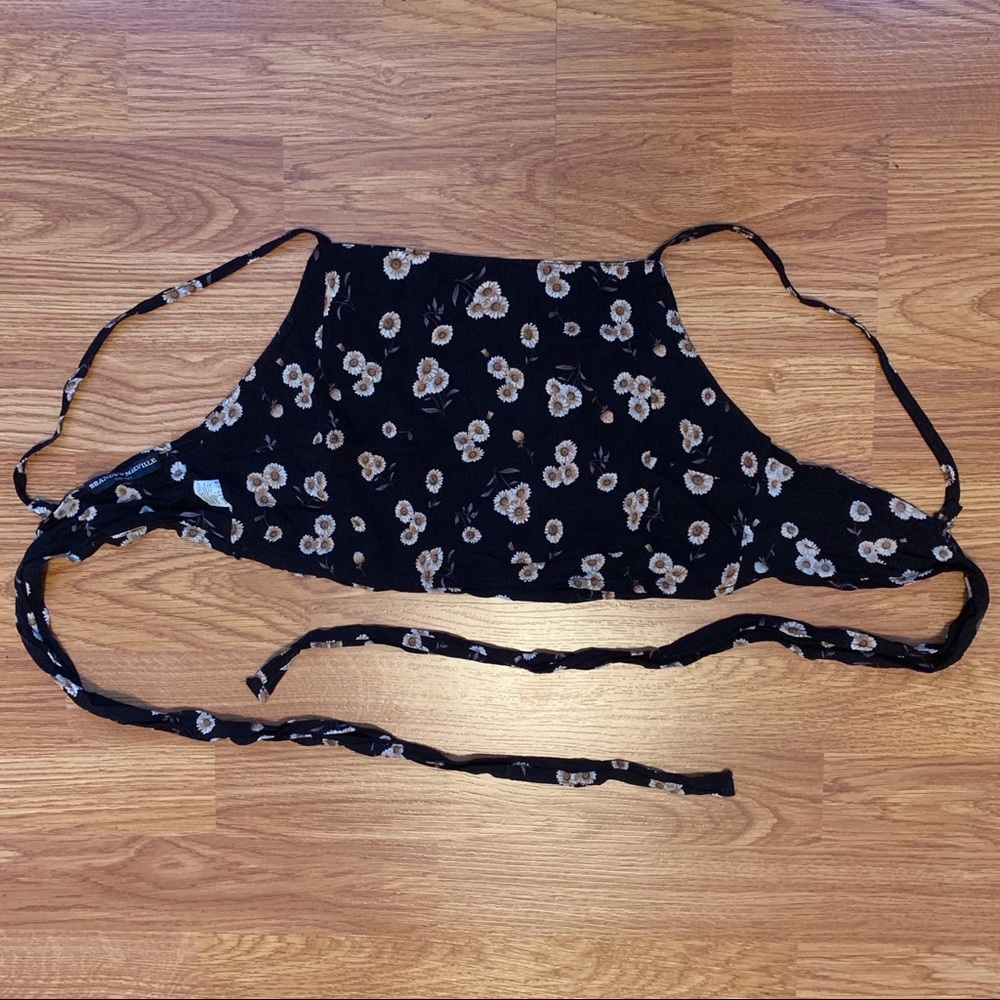 RARE BRANDY MELVILLE BERET TOP